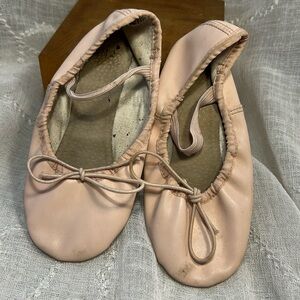 Ballet shoes